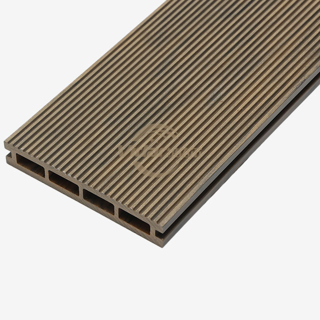 Percepción estupenda del estéreo del Decking en relieve 3D del Decking compuesto plástico de madera hueco de 145*21m m